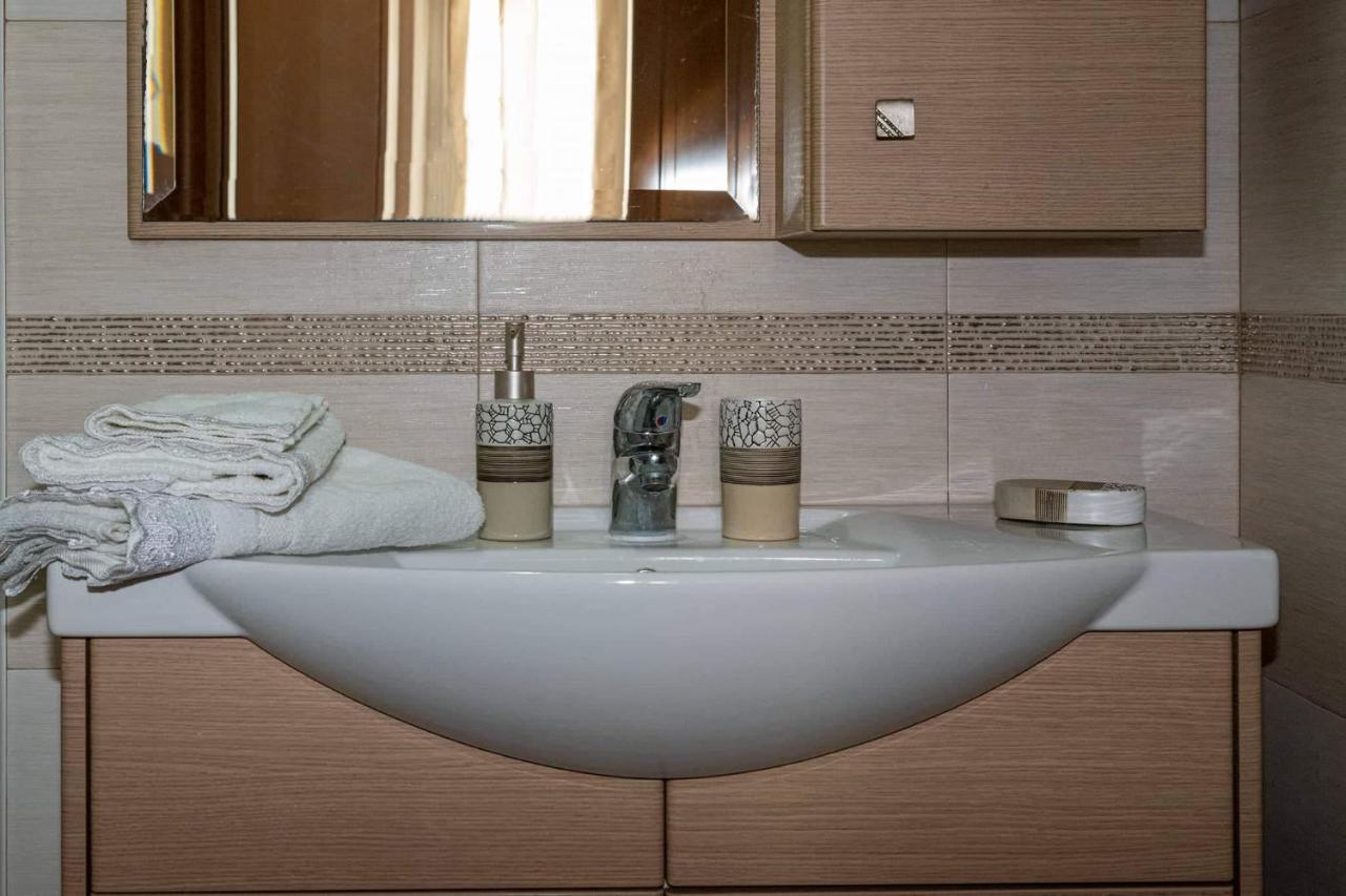 Sette Venti Apartment เอเจียมารินา ภายนอก รูปภาพ